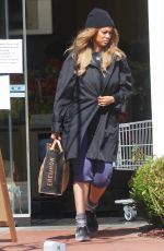 TYRA BANKS Out Sopping in Los Angeles 03/25/2020