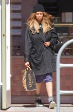 TYRA BANKS Out Sopping in Los Angeles 03/25/2020