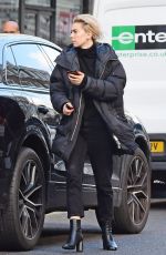 VANESSA KIRBY on the Set of Mission Impossible 7 in Notting Hill 02/29/2020