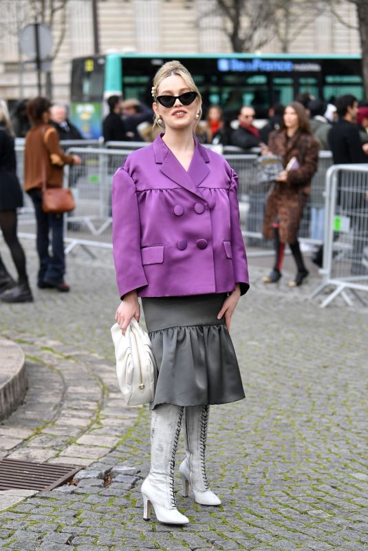 VICTORIA PEDRETTI Arrives at Miu Miu Fashion Show in Paris 03/03/2020