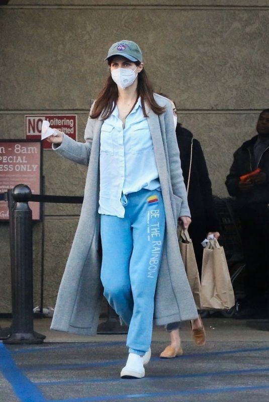 ALEXANDRA DADDARIO Wearing Face Mask while Shopping in Los Angeles 04/02/2020