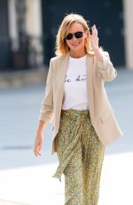 AMANDA HOLDEN Leaves Heart Radio in London 04/09/2020