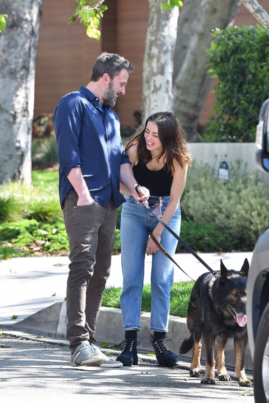 ANA DE ARMAS and Ben Affleck Out with Their Dogs in Brentwood 04/01/2020