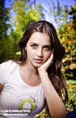 ANA DE ARMAS for Hola Magazine, 2009