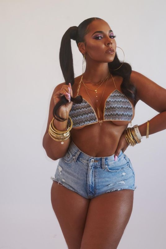 ASHANTI – Instagram Photos 04/27/2020