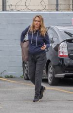 cALICIA SILVERSTONE Out and About in Los Angeles 04/13/2020