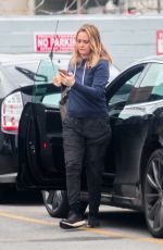 cALICIA SILVERSTONE Out and About in Los Angeles 04/13/2020