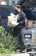 CASSIE VENTURA Wearing Mask Out Shopping in Los Angeles 04/15/2020