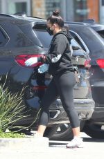 CASSIE VENTURA Wearing Mask Out Shopping in Los Angeles 04/15/2020