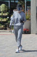 COURTENEY COX Wearing Mask and Face Shields at Whole Foods in Malibu 04/19/2020