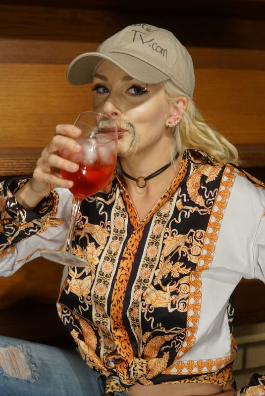 COURTNEY STODDEN Channels Joe Exotic in Los Angeles 04/06/2020