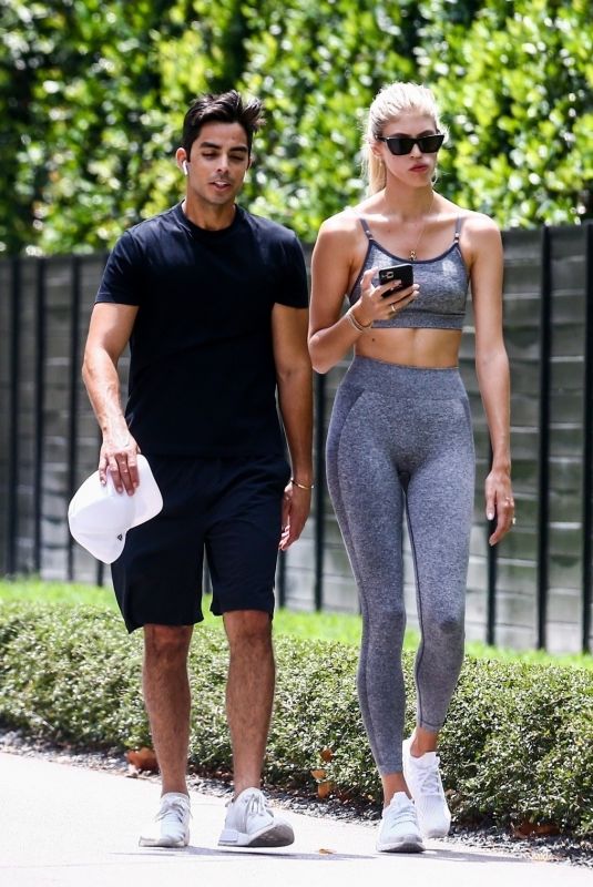 DEVON WINDSOR and Johnny Dexter Barbara Out in Miami 04/08/2020