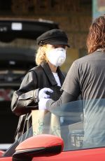 DIANE KRUGER Wearing Mask Out Shopping in Los Angeles 04/05/2020