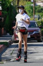 ELISABETTA CANALIS Workout Wearing Kangaroo Jumps in Los Angeles 04/15/2020