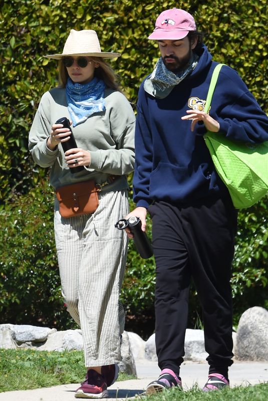 ELIZABETH OLSEN and Robbie Arnett Out in Hollywood Hills 04/11/2020