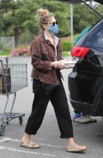 ELIZABETH OLSEN Leaves Erewhon Market in Calabasas 04/20/2020