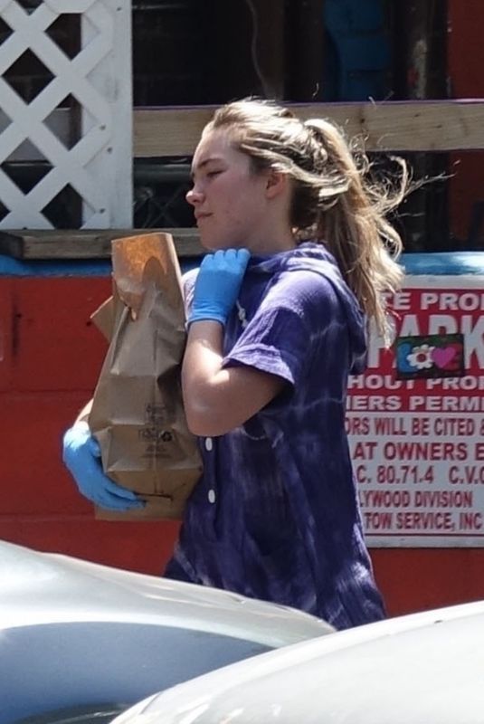 FLORENCE PUGH Wears Gloves Out Sopping in Los Angeles 04/03/2020