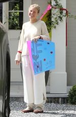 GWYNETH PALTROW Out in Los Angeles 04/08/2020