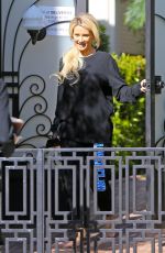 HOLLY MADISON Gets Her Iced Coffee Delivered in Los Angeles 04/16/2020