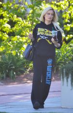 HOLLY MADISON Out and About in Los Angeles 04/17/020