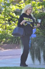 HOLLY MADISON Out and About in Los Angeles 04/17/020