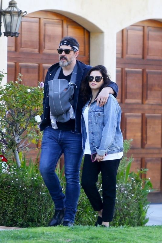 JENNA DEWAN and Steve Kazee Out in Los Angeles 04/11/2020