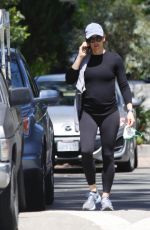 JENNIFER GARNER Out and About in Brentwood 04/21/2020