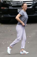 JENNIFER GARNER Out and About in Santa Monica 04/18/2020