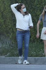 JENNIFER GARNER Wearing Mask Out in Brentwood 04/22/2020