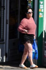 JESSIE WALLACE Out Shopping in London 04/12/2020