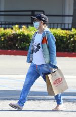 JILLIAN MICHAELS Shopping for Easter Baskets in Los Angeles 04/11/2020