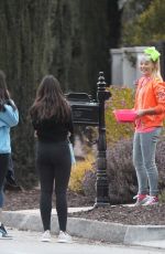 JOJO SIWA Greets Some Fans 04/18/2020
