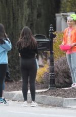 JOJO SIWA Greets Some Fans 04/18/2020