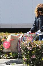 JULIA ROBERTS Wearing Mask and Gloves Sopping at CVS in Los Angeles 04/03/2020