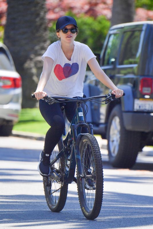 KATHERINE SCHWARZENEGEER Out Riding Bike in Santa Monica 04/25/2020