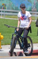 KATHERINE SCHWARZENEGGER and Chris Pratt Out Ridining Bikes in Santa Monica 04/25/2020
