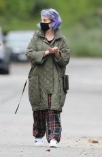 KELLY OSBOURNE Wearing Mask Out in Los Angeles 04/10/2020