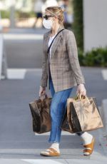 KELLY RUTHERFORD Wearing Mask at Erewhon Market in Los Angeles 04/13/2020