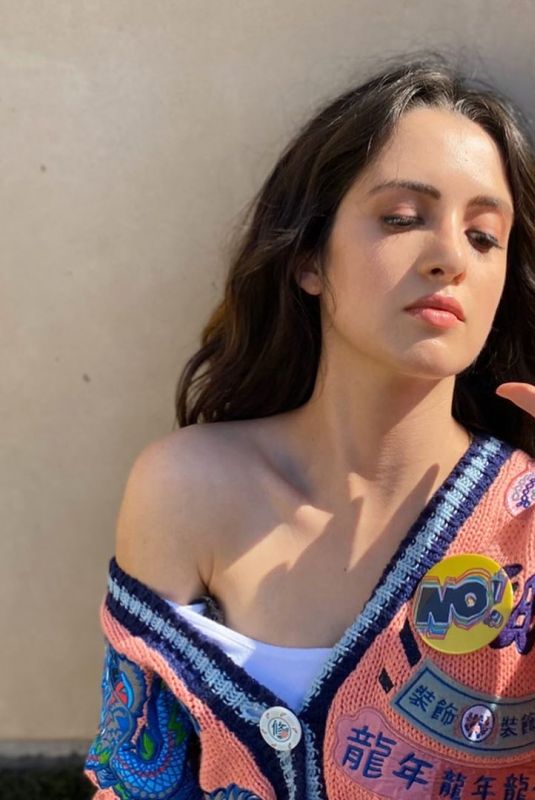 LAURA MARANO - Instagram Photos 04/04/2020