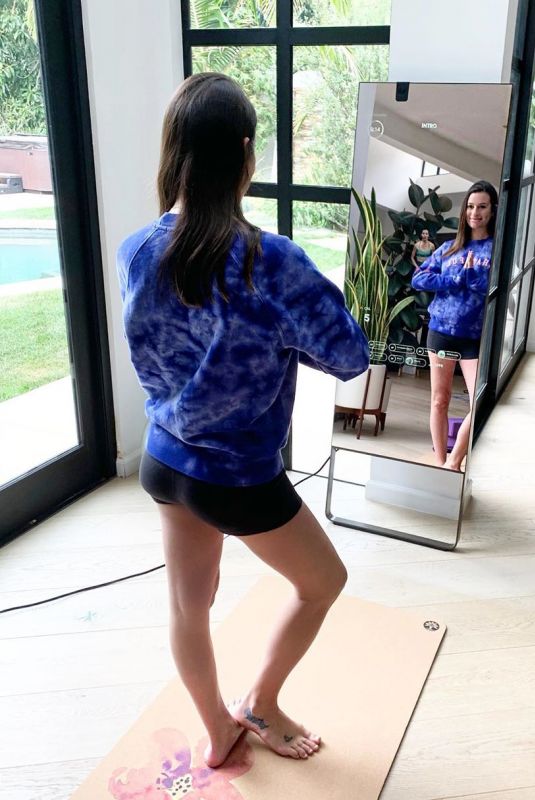 LEA MICHELE - Instagram Photo 04/04/2020