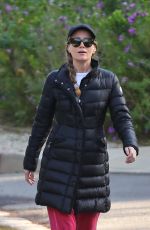 LESLIE MANN and Judd Apatow Out in Brentwood 04/02/2020