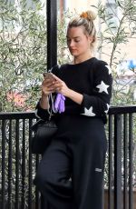 MARGOT ROBBIE and Tom Ackerley Out in Los Angeles 03/31/2020