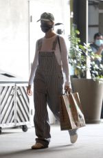 MARGOT ROBBIE Wearing Bandana Face Mask Out Shopping in Los Angeles 04/04/2020