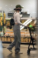 MARGOT ROBBIE Wearing Bandana Face Mask Out Shopping in Los Angeles 04/04/2020