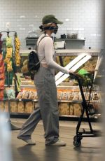 MARGOT ROBBIE Wearing Bandana Face Mask Out Shopping in Los Angeles 04/04/2020
