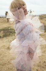 MARTHA HUNT for Io Donna Corriere Della Sera Fashion Issue, March 2020