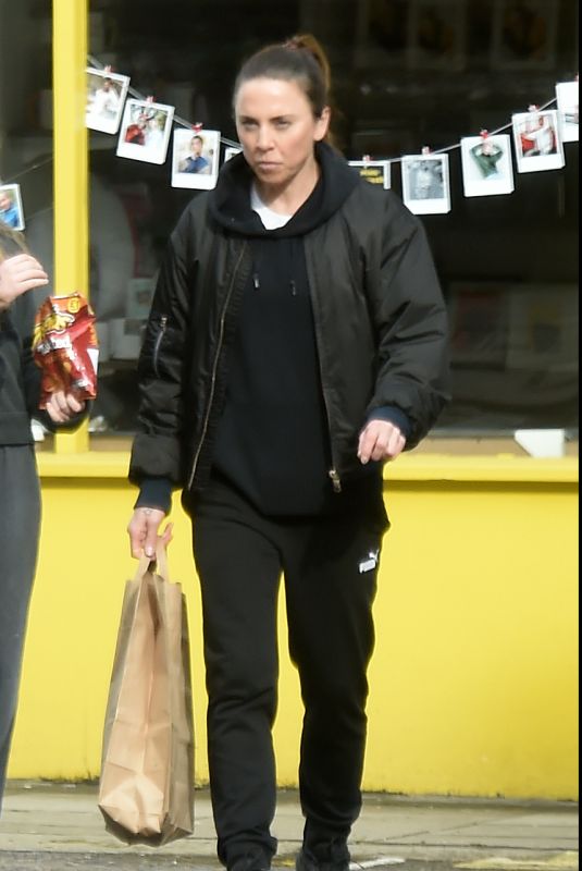 MELANIE CHISHOLM Out Shopping in Hampstead 04/29/2020