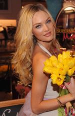 MIRANDA KERR, CANDICE SWANEPOEL and ALESSANDRA AMBROSIO at Victoria