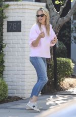 MOLLY SIMS Outside Her Home in Los Angeles 04/17/2020