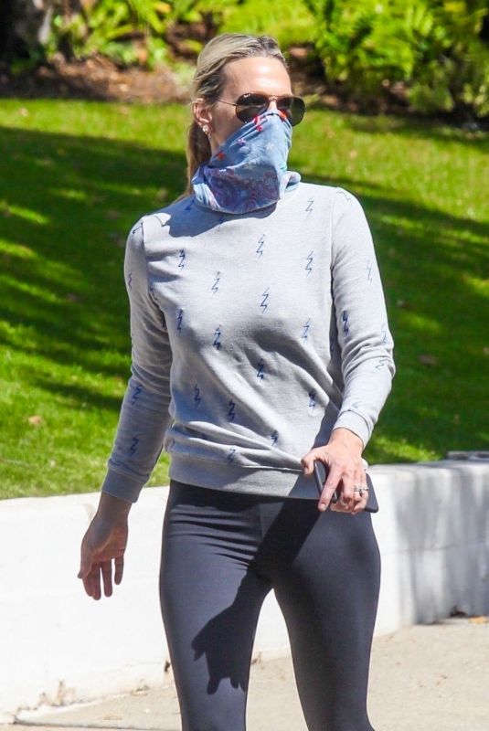 MOLLY SIMS Wearing Bandana Mask Out in Pacific Palisades 04/05/2020